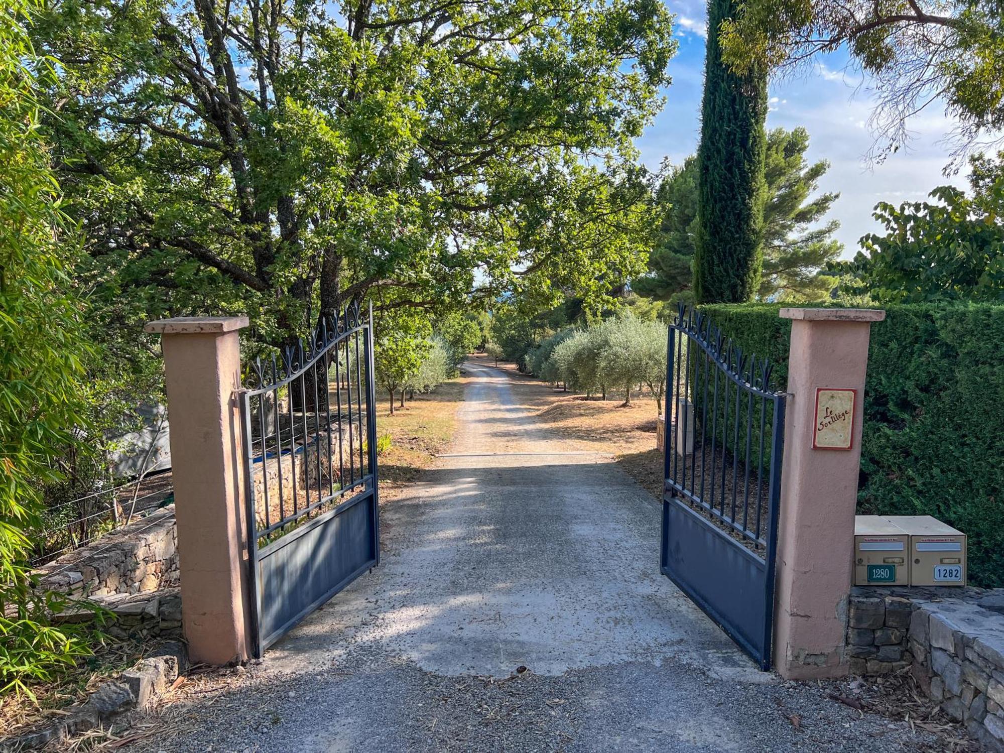 Villa "Le Sortilege" Vue Panoramique Et Piscine 图尔图尔 外观 照片